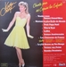 Le verso de la pochette : (Karen Cheryl - Petit Papa Noël)