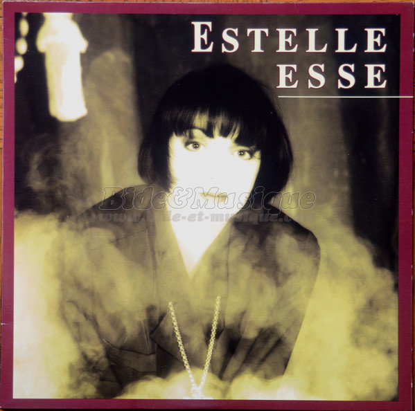 Estelle Esse - Vive le Québec Bide !