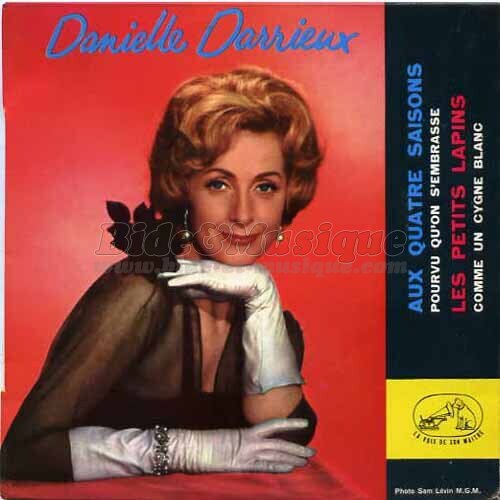 Danielle Darrieux - Les petits lapins
